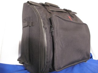 Soft durable case for 120 bass